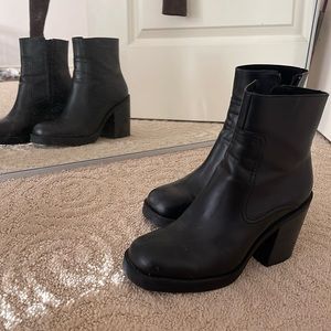 Black H&M boots size 8